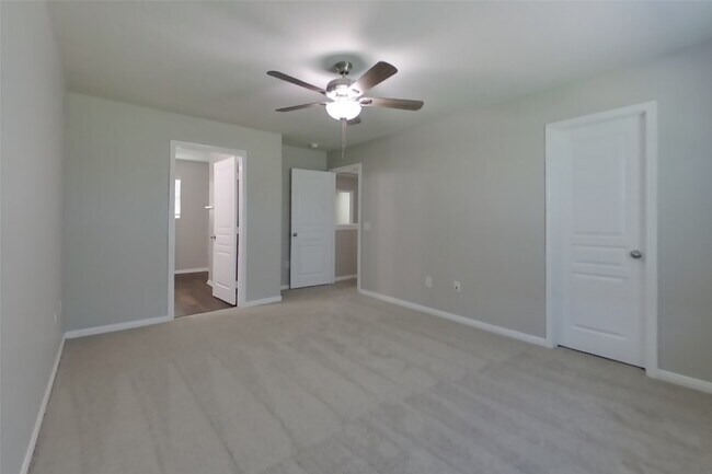 Building Photo - 10115 Dawson Hill Lane