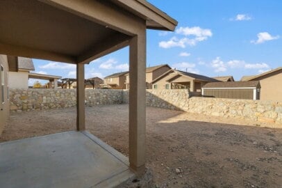 Building Photo - Charming 3-Bedroom Home with 2 Full Baths close to Park