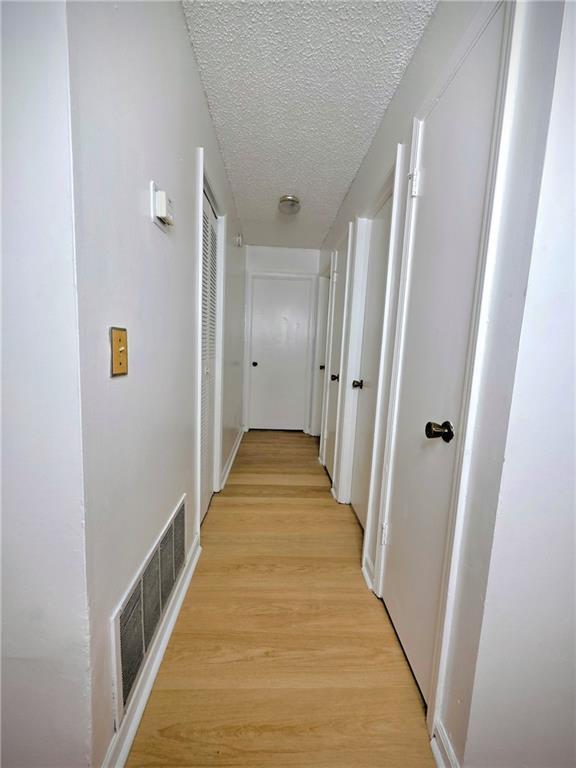 Building Photo - 590 Windchase Ln
