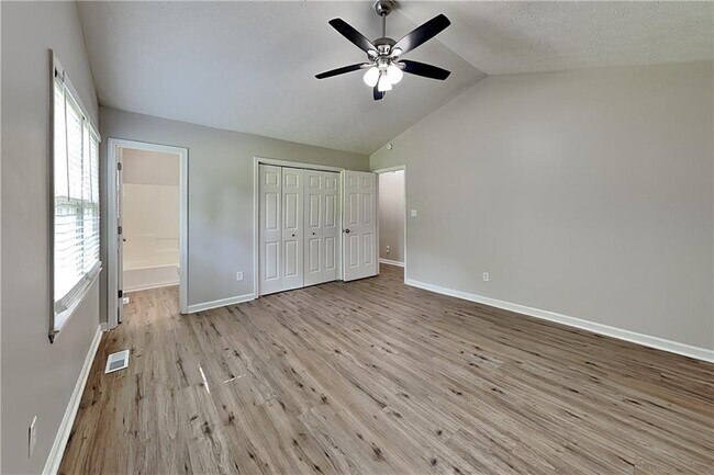 Building Photo - 39 Fawn Trail