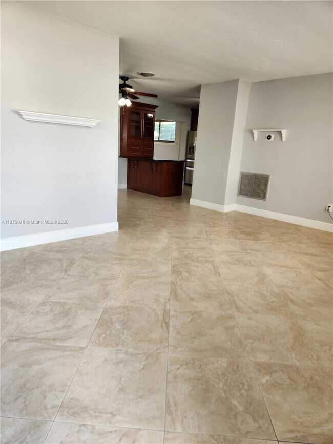 Building Photo - 10990 SW 57th St