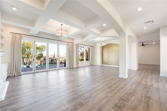 Building Photo - 904 Pont Chartrain Dr
