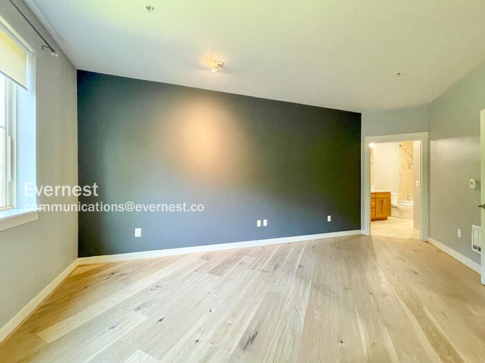 Building Photo - 15730 116th Ave NE