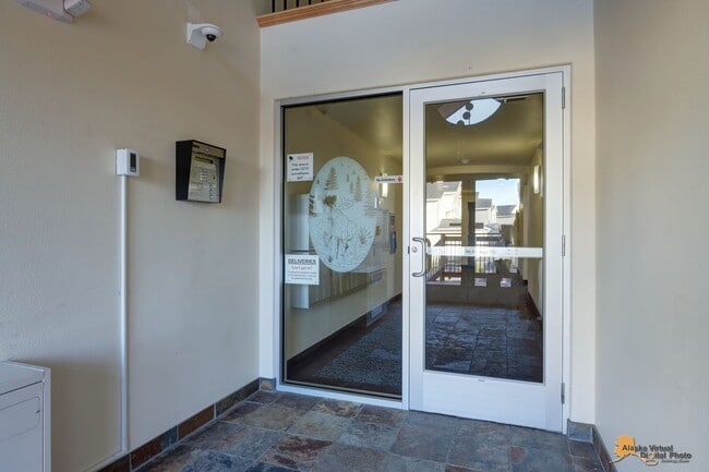 Building Photo - 11351 Discovery View Dr