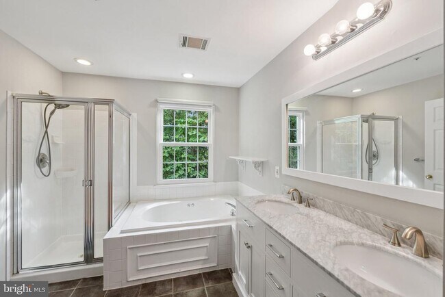 Building Photo - 13524 Hayworth Dr