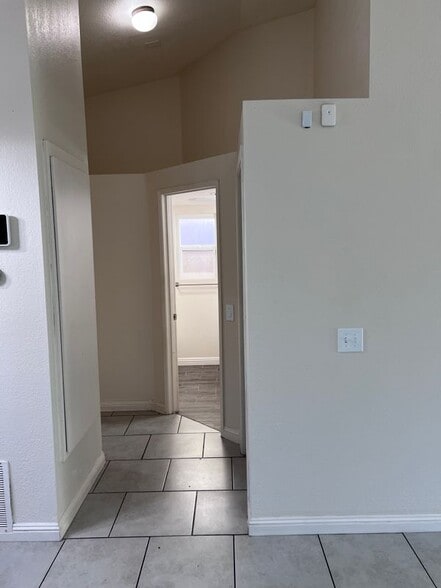 Building Photo - 13201 Lakota Dr