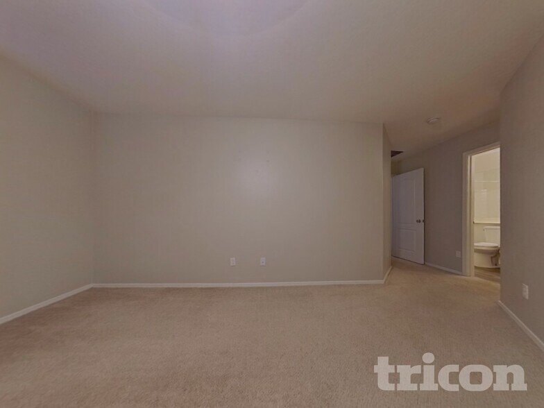 Building Photo - 25862 W Whyman St