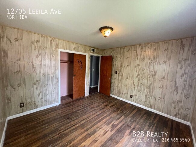 Building Photo - 12705 Leeila Ave