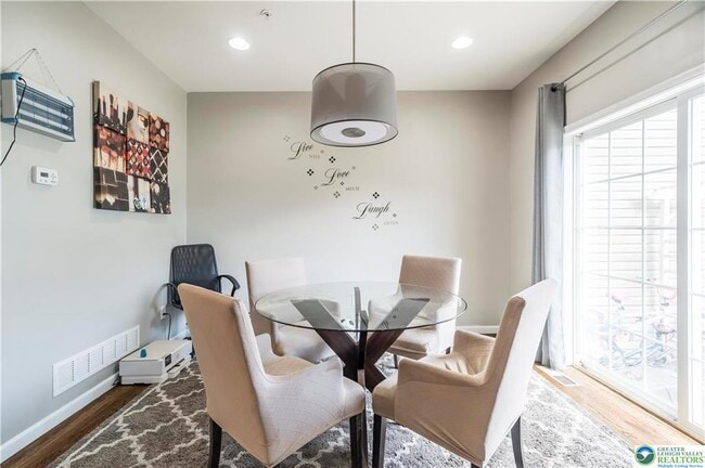 Building Photo - 5136 Dogwood Trail