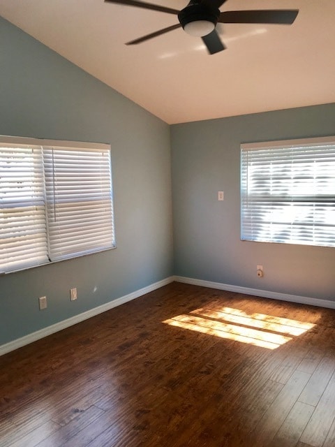 Building Photo - GREAT 3/2/1 SINGLE FAMILY HOME MINUTES TO ...