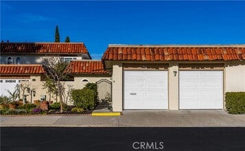 Building Photo - 96 Seton Rd