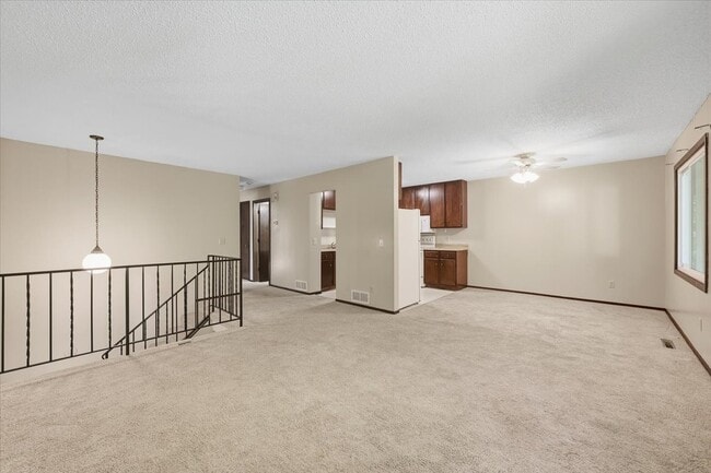 Building Photo - 419 Butler Ave E