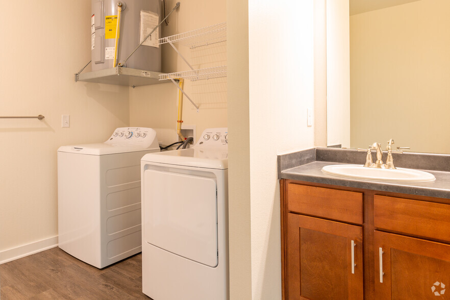 Bathroom - The Residence at Alsbury