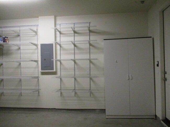 Building Photo - 381 Windsong Way