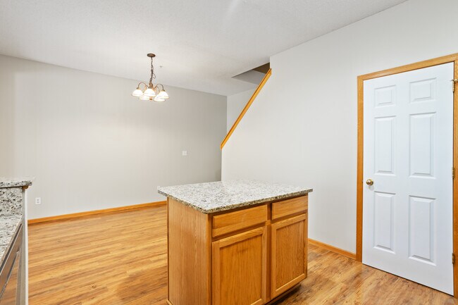 Building Photo - 13840 54th Ave N