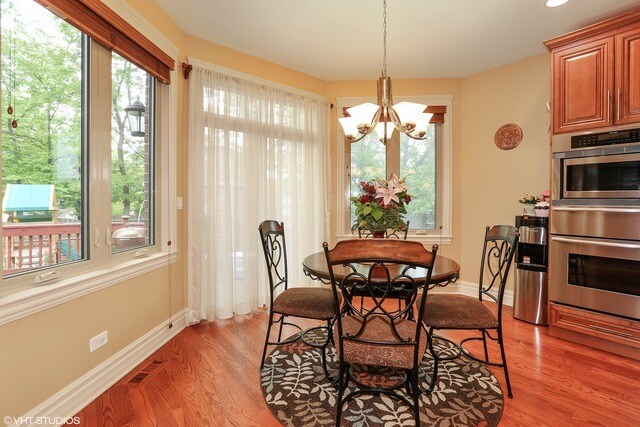 Building Photo - 2323 Douglas Ave