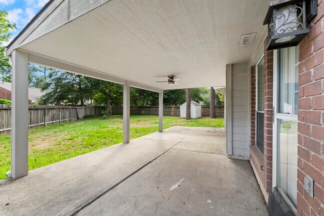 Building Photo - 34 Evening Song Ct