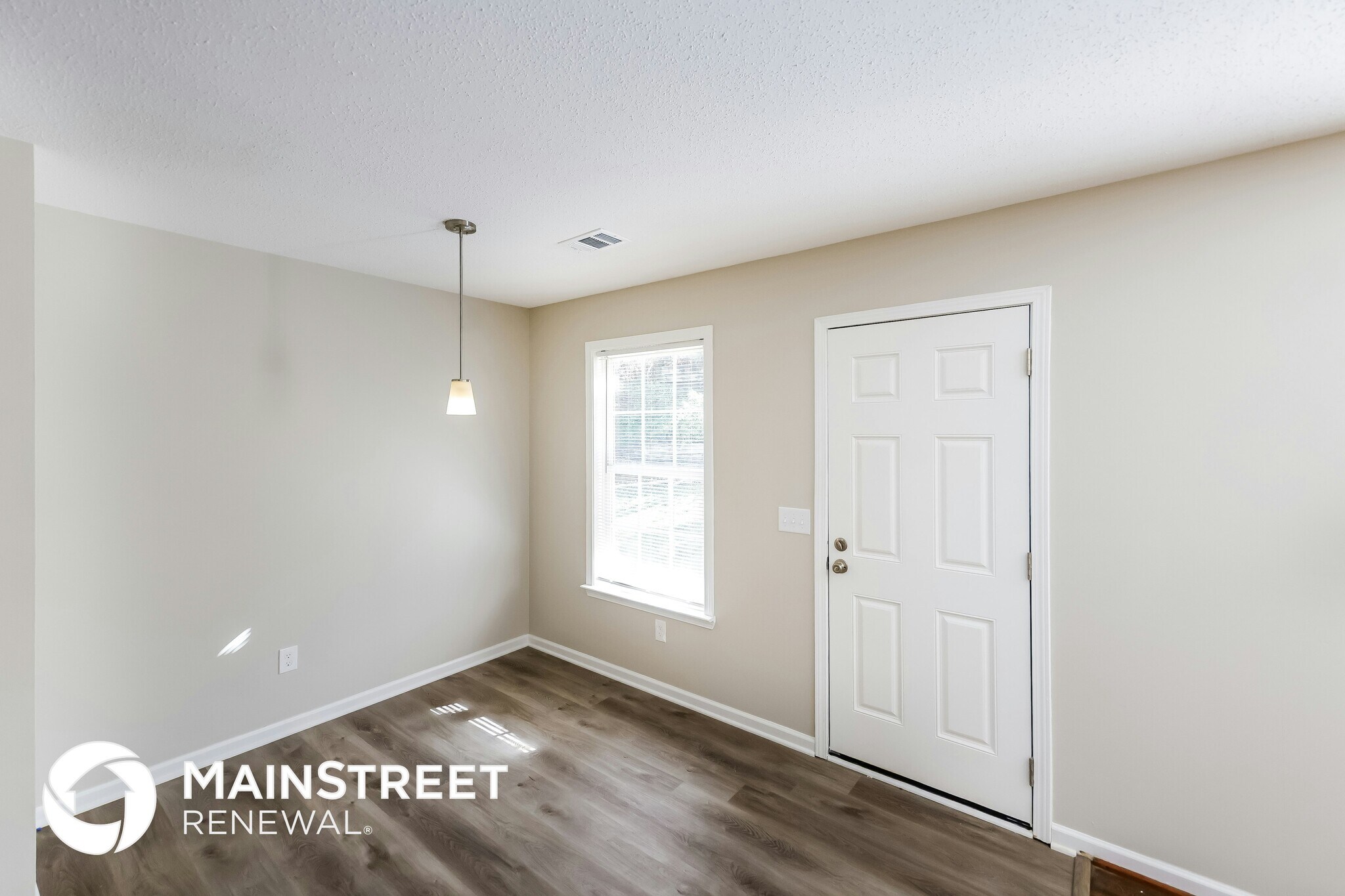 Building Photo - 15973 Stone Ridge Cir