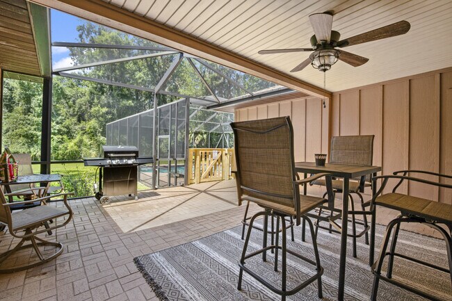 Building Photo - 5922 NW 57th Way