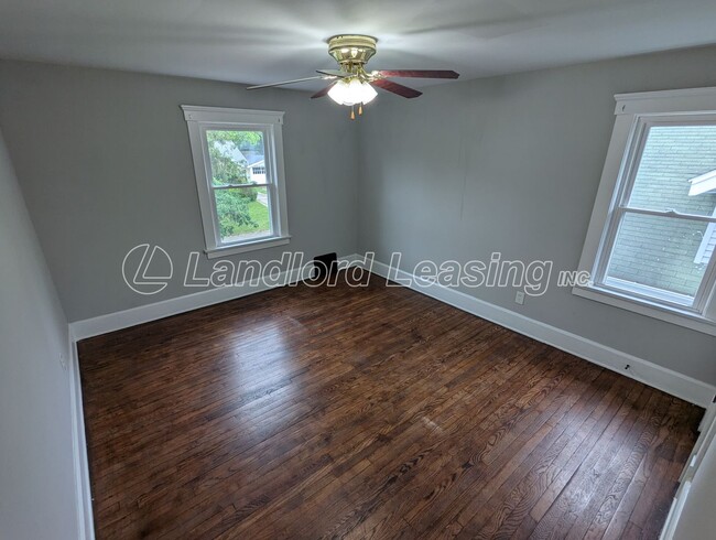 Building Photo - Spacious 3-Bedroom Colonial with Finished ...