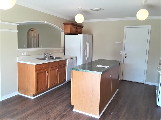 Building Photo - 30126 Rattana Ct