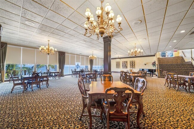 Building Photo - 4280 Galt Ocean Dr