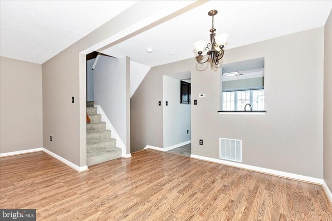 Building Photo - 5621 Queen Anne Ct