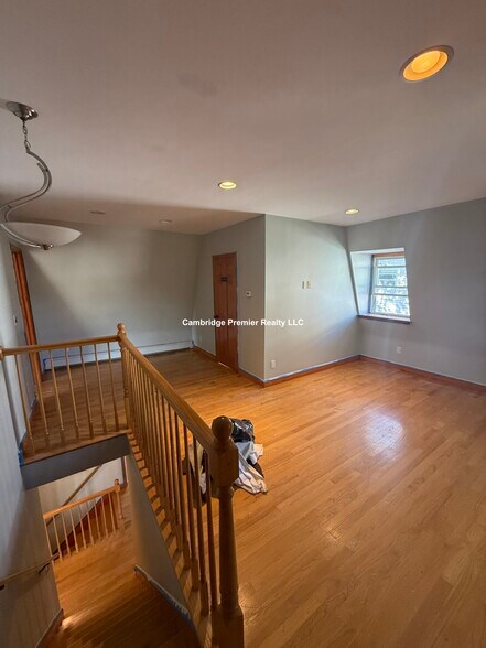 Building Photo - 199 Harvard St