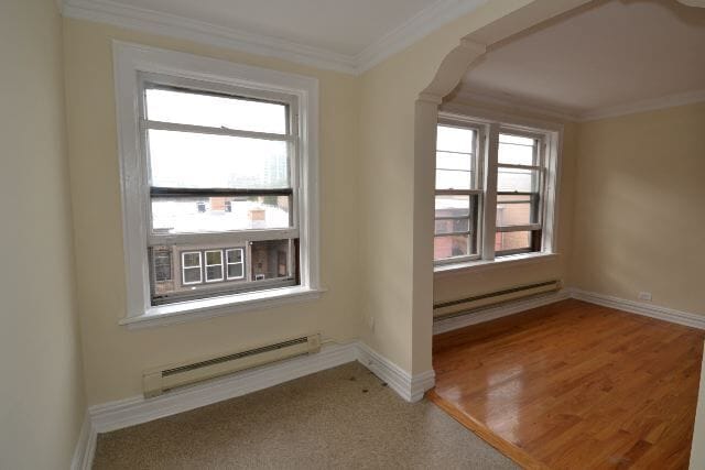 Building Photo - 533 W Roscoe St