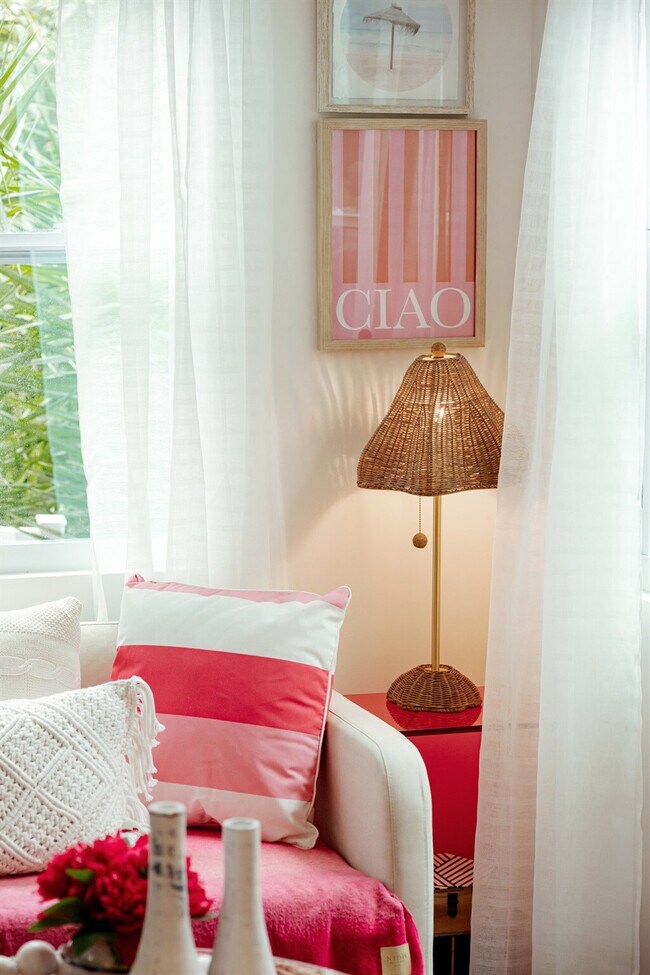 Building Photo - 610 38th St