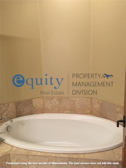 Building Photo - 8129 Courtyard Loop