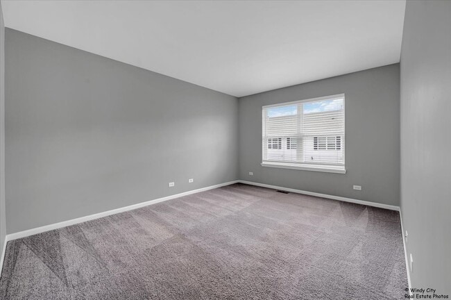 Building Photo - 2571 Hillsboro Blvd