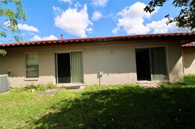 Building Photo - 10322 Manila Bay Dr