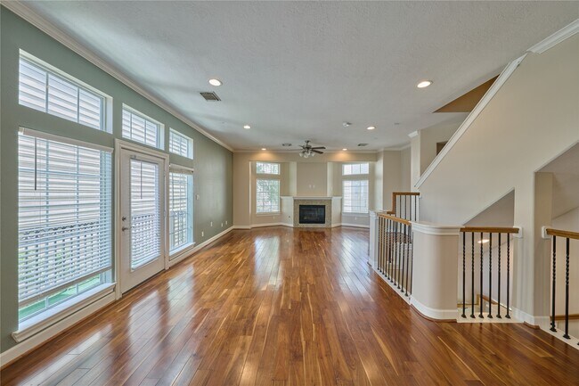 Building Photo - 2526 Bevis St