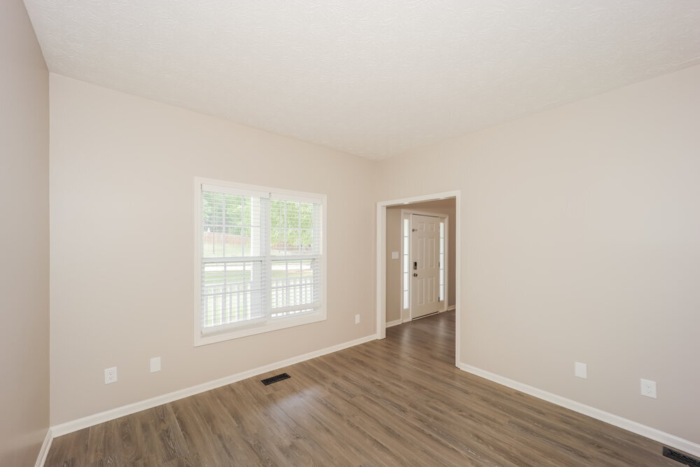 Building Photo - 220 Rock Hill Dr