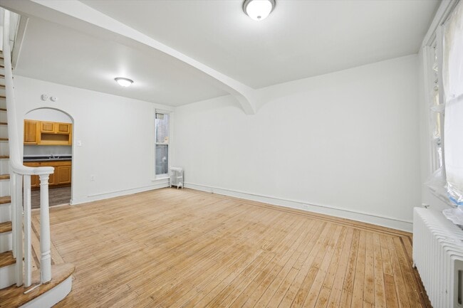 Building Photo - 3833 Pennsgrove St