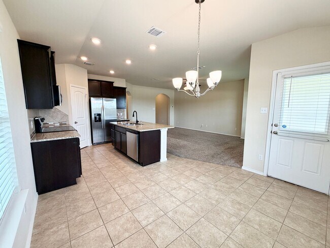 Building Photo - 829 Ibis Falls Loop
