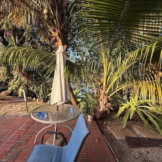 Building Photo - 1826 N Dixie Hwy