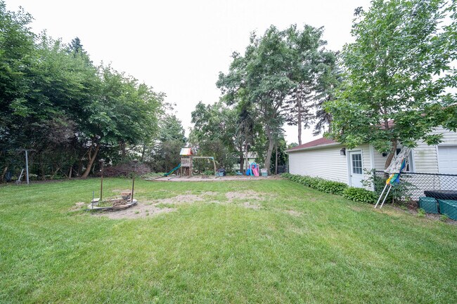 Building Photo - 5180 142nd Path W