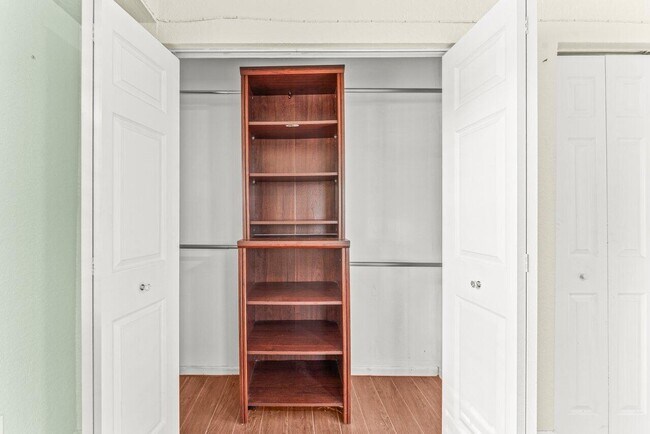 Building Photo - 110 W Rubber Tree Dr