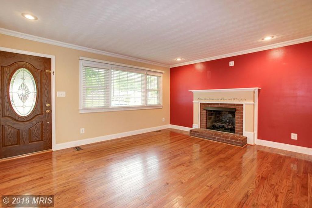 Building Photo - 7805 Howard St