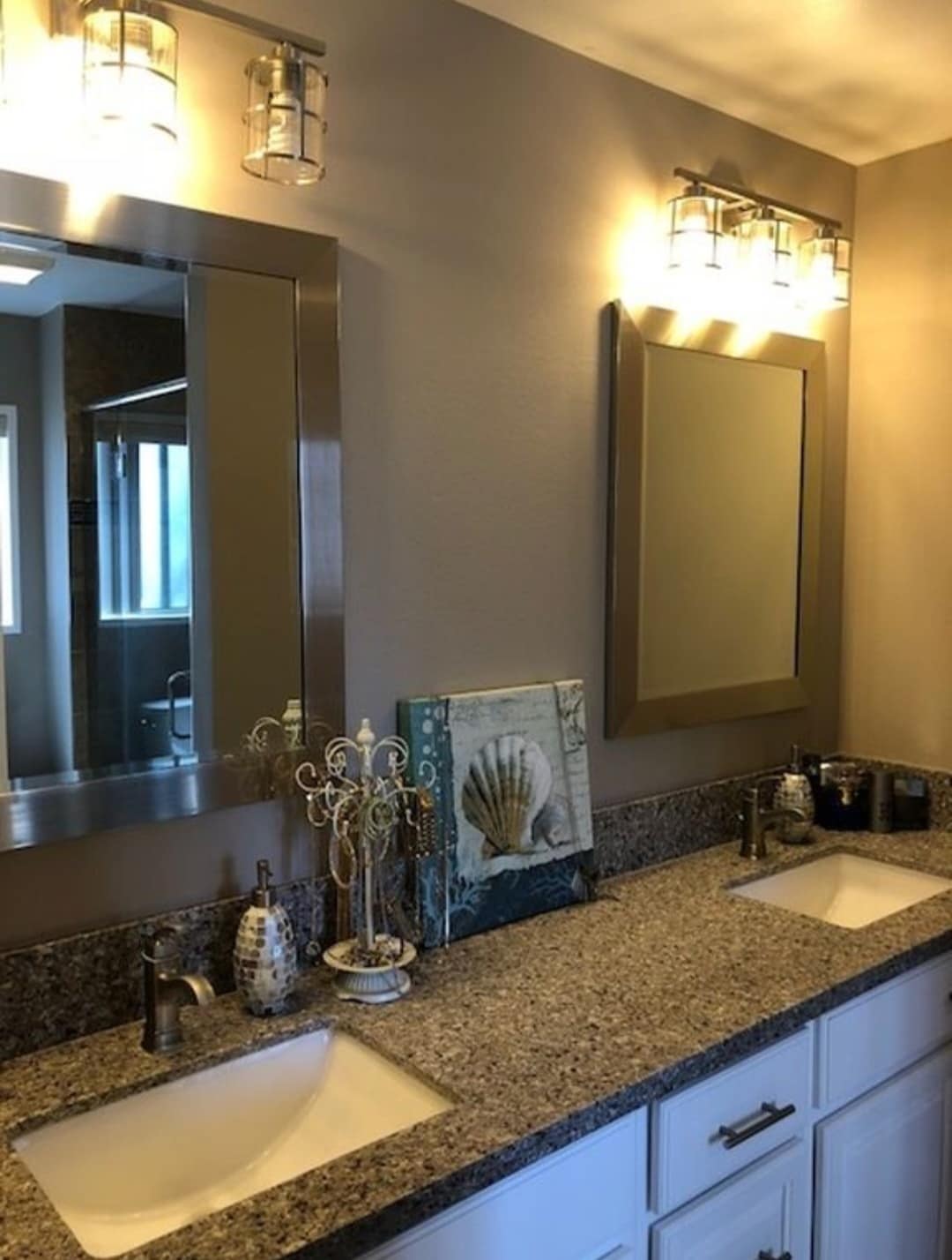 Building Photo - 1279 Calle Bonita