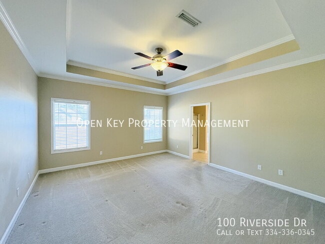 Building Photo - 100 Riverside Dr