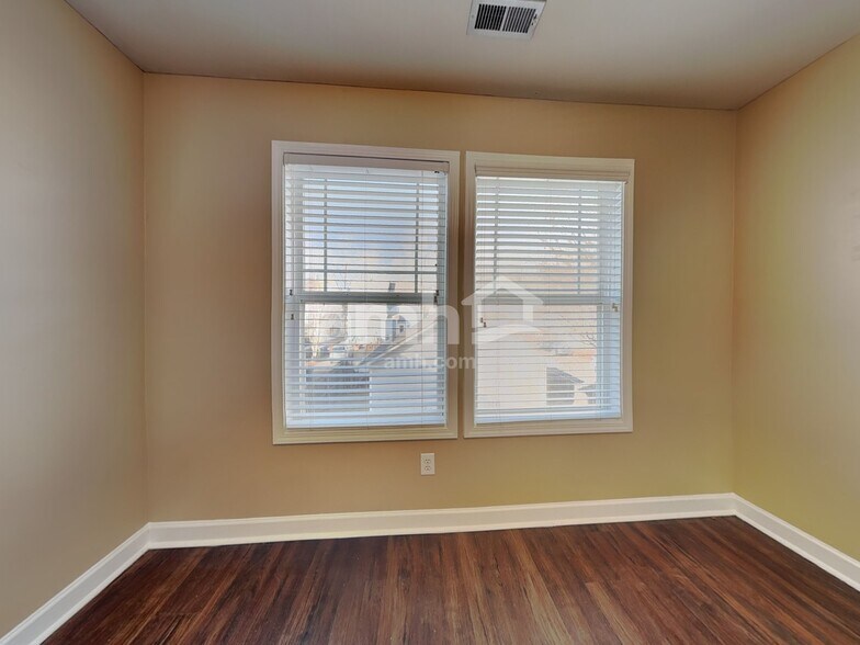 Building Photo - 12746 Cross Dale Dr