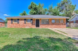 Building Photo - 329 E View Dr