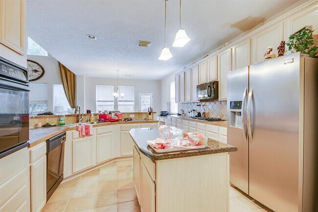 Building Photo - 2603 Plantation Hollow Ct