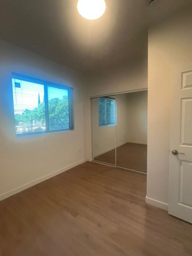 Building Photo - 11303 Paso Robles Ave
