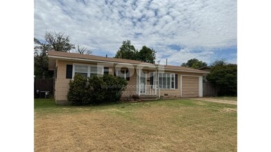 Building Photo - Cute 2-bedroom 1 bath, Centrally Located