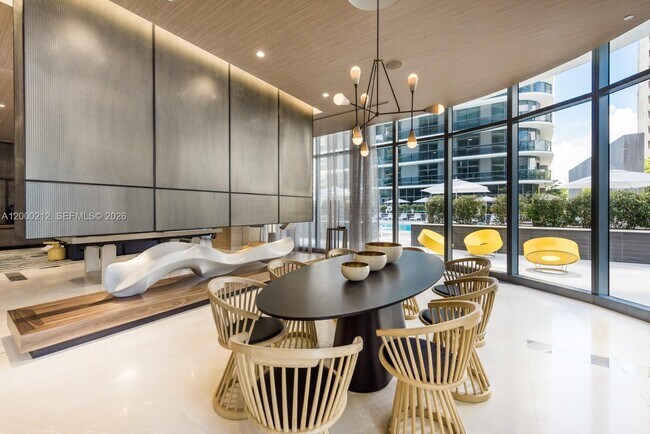 Building Photo - 45 SW 9th St