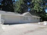 Building Photo - Updated 3 bedroom, 1.75 bath rambler in Covington